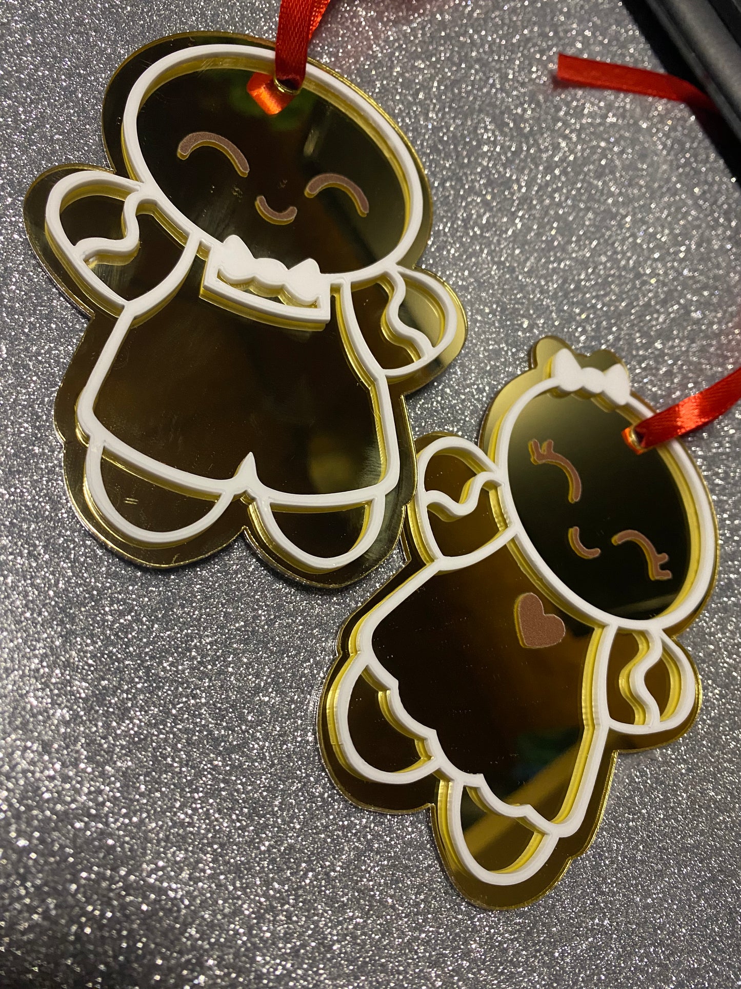 Golden Gingerbread Ornament🎄❤️