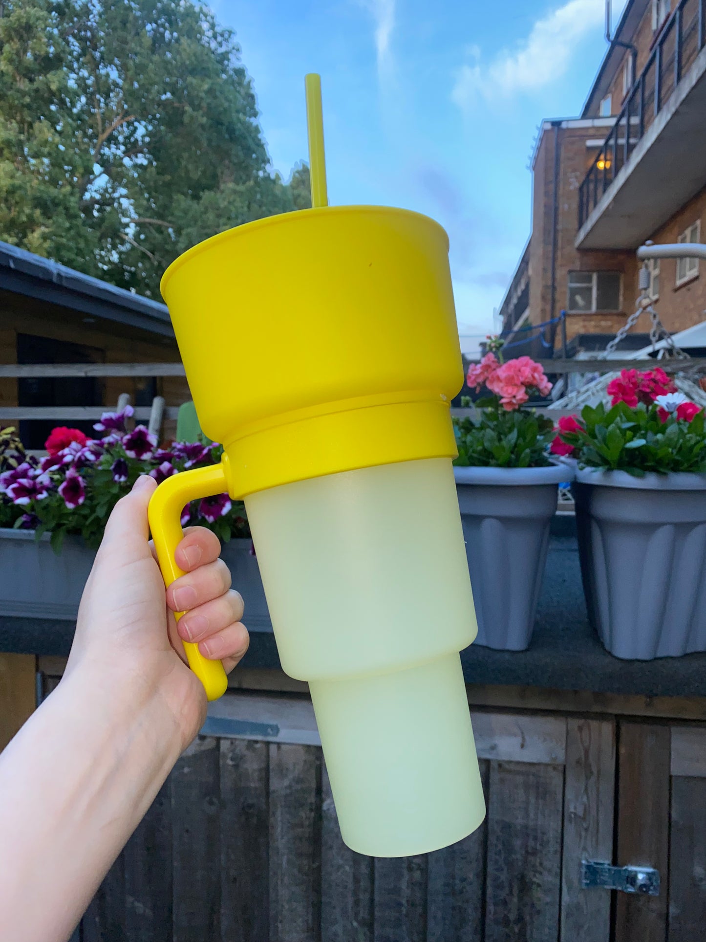 Colour Changing Snack Cup